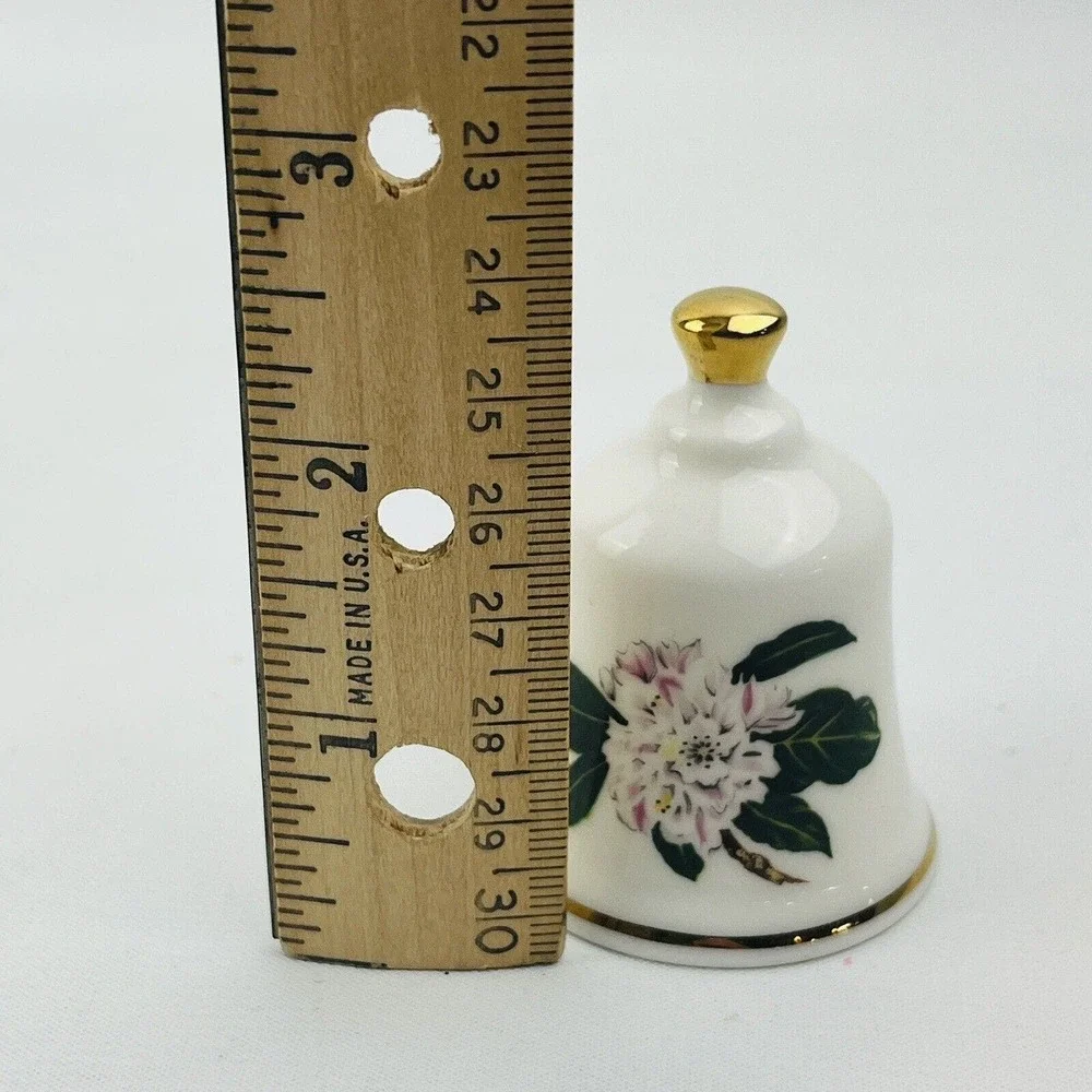 Danbury Mint West Virginia Rhododendron Maximum‎ State Flower Bell Collection